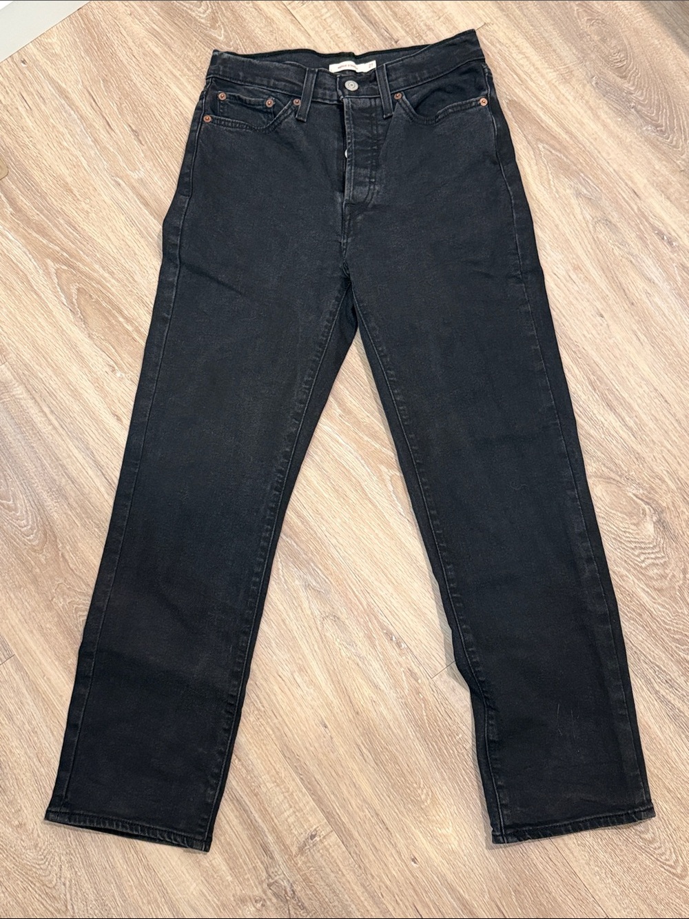 Levi's Women's Black Straight-Leg Jeans